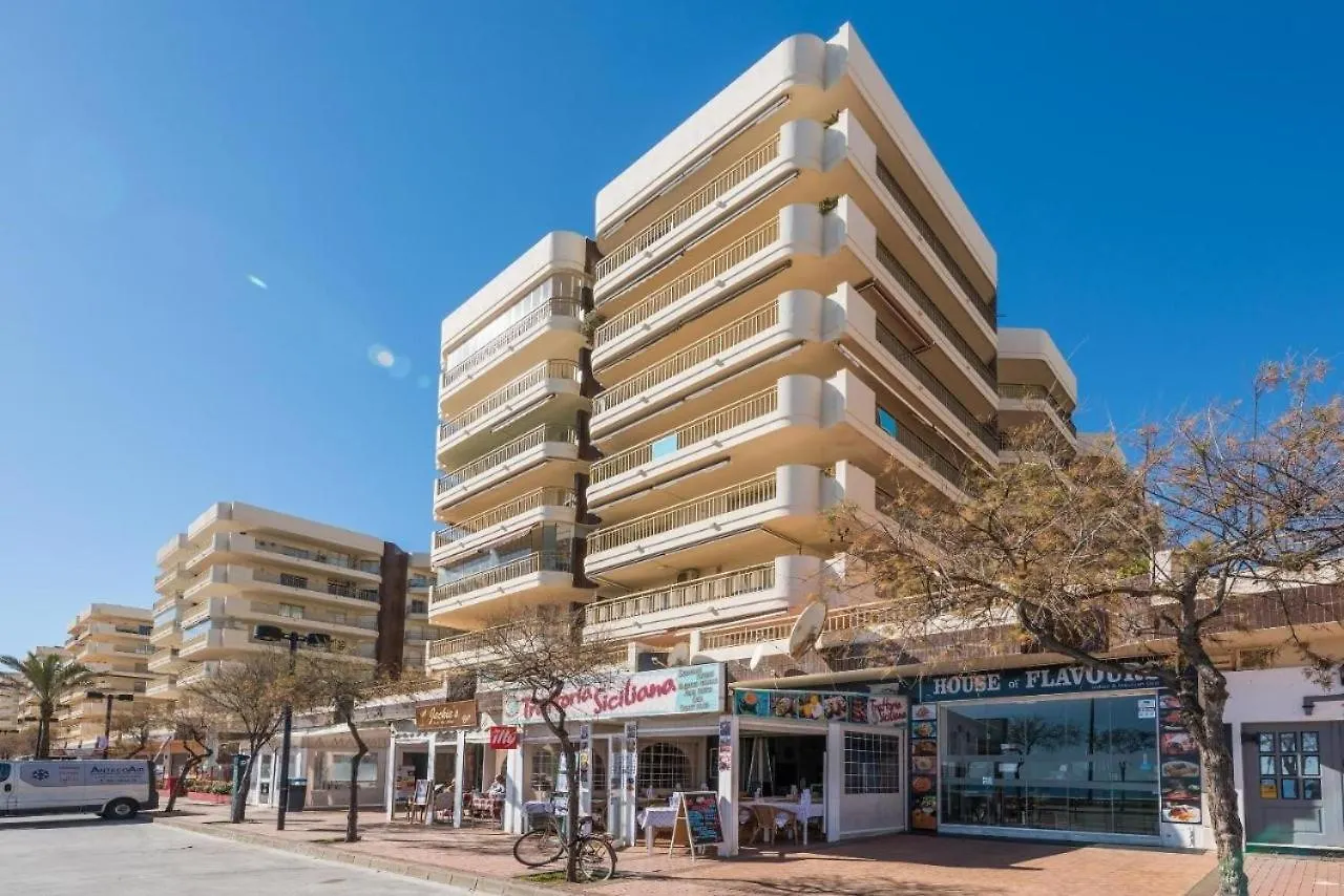 פואנגירולה Costa Del Sol Beach Apartment 0*,  ספרד
