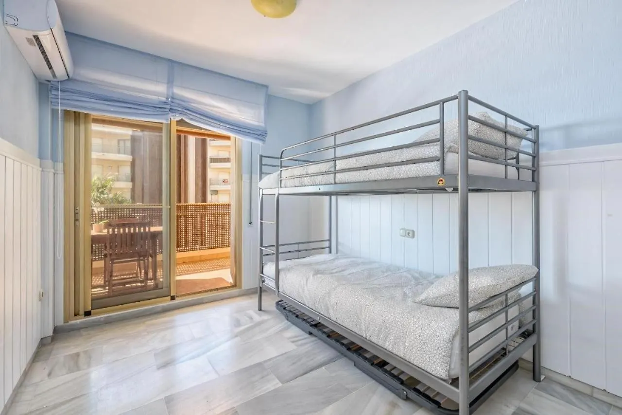 פואנגירולה Costa Del Sol Beach Apartment ספרד